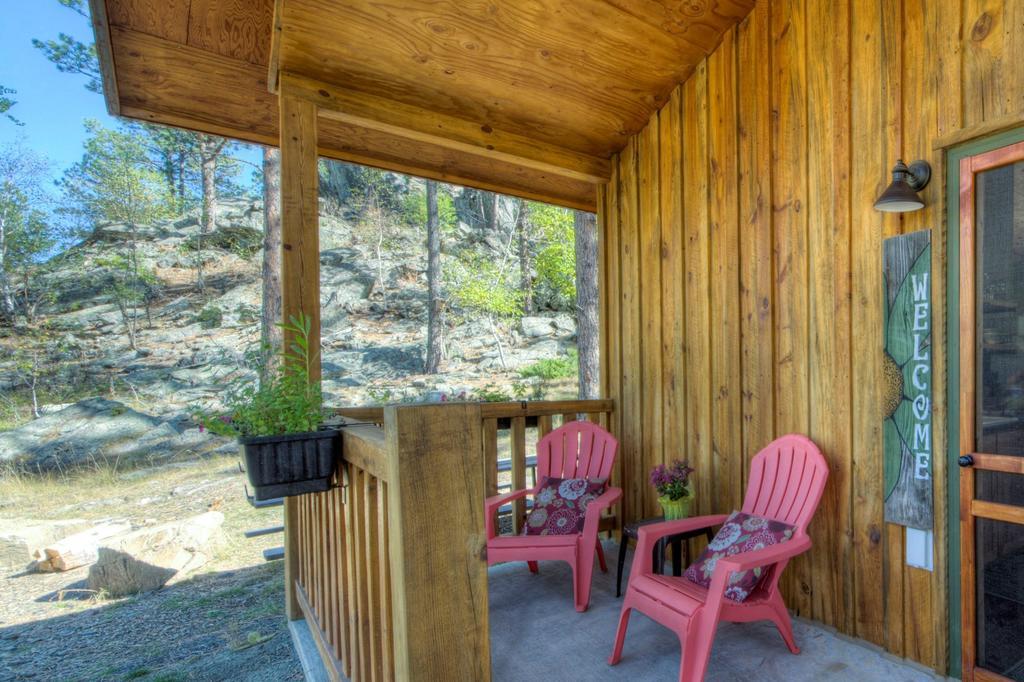 Вилла Yak Ridge Cabins And Farmstead By Mount Rushmore Кистон Экстерьер фото