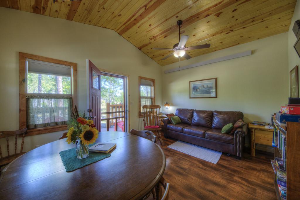 Вилла Yak Ridge Cabins And Farmstead By Mount Rushmore Кистон Экстерьер фото