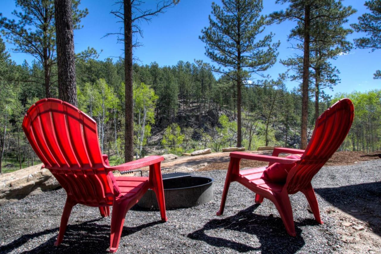 Вилла Yak Ridge Cabins And Farmstead By Mount Rushmore Кистон Экстерьер фото